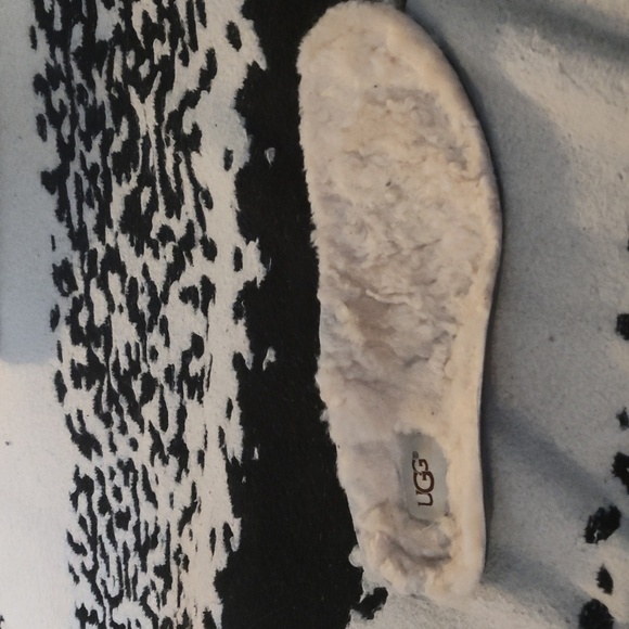 Ugg Size 7 Rubber Rain Winter Boots Sheepskin Footbed (replaceable) Minor wear - Picture 5 of 5